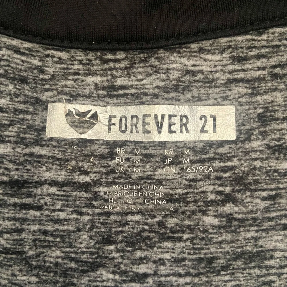 Reflective 1/4 Zip - Picture 5 of 5